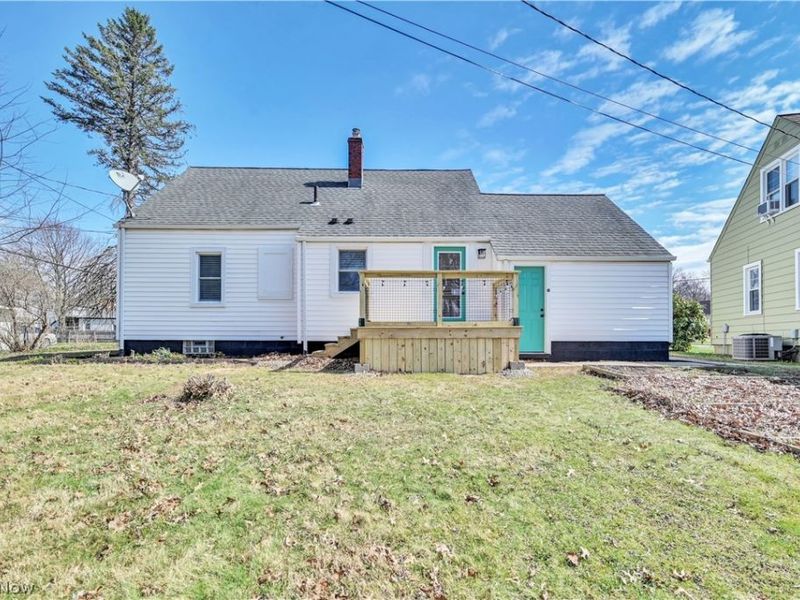 883 Bonnie Brae Avenue NE, Warren, OH 44483 Photo 32