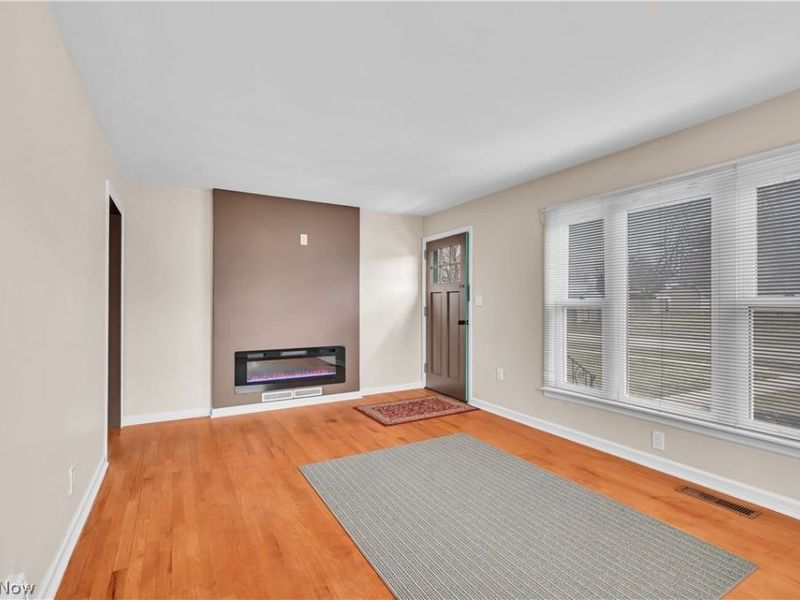 883 Bonnie Brae Avenue NE, Warren, OH 44483 Photo 7