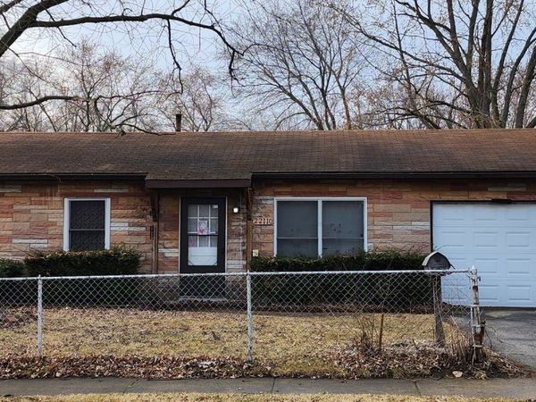 22100 Karlov Avenue , Richton Park, IL 60471