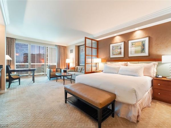 135 E Harmon Avenue , Unit 2317, Las Vegas, NV 89109