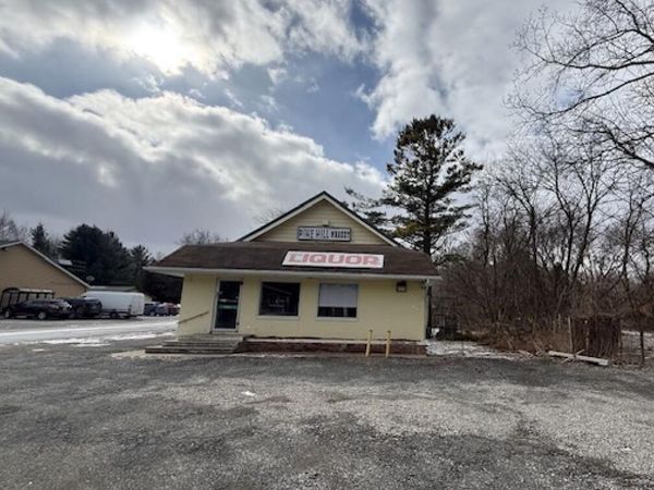 2494 S Lakeshore Road, Port Sanilac, MI 48469