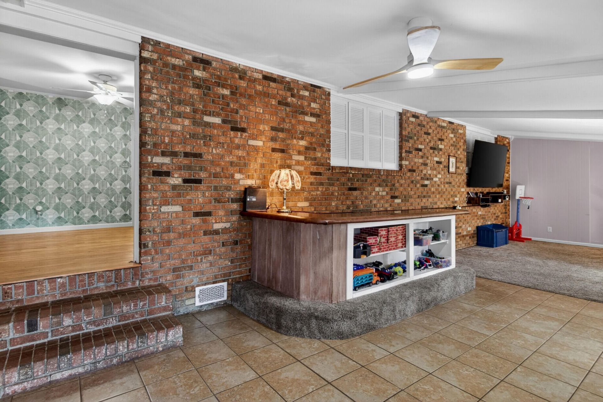 113 Virginia Street Photo 13