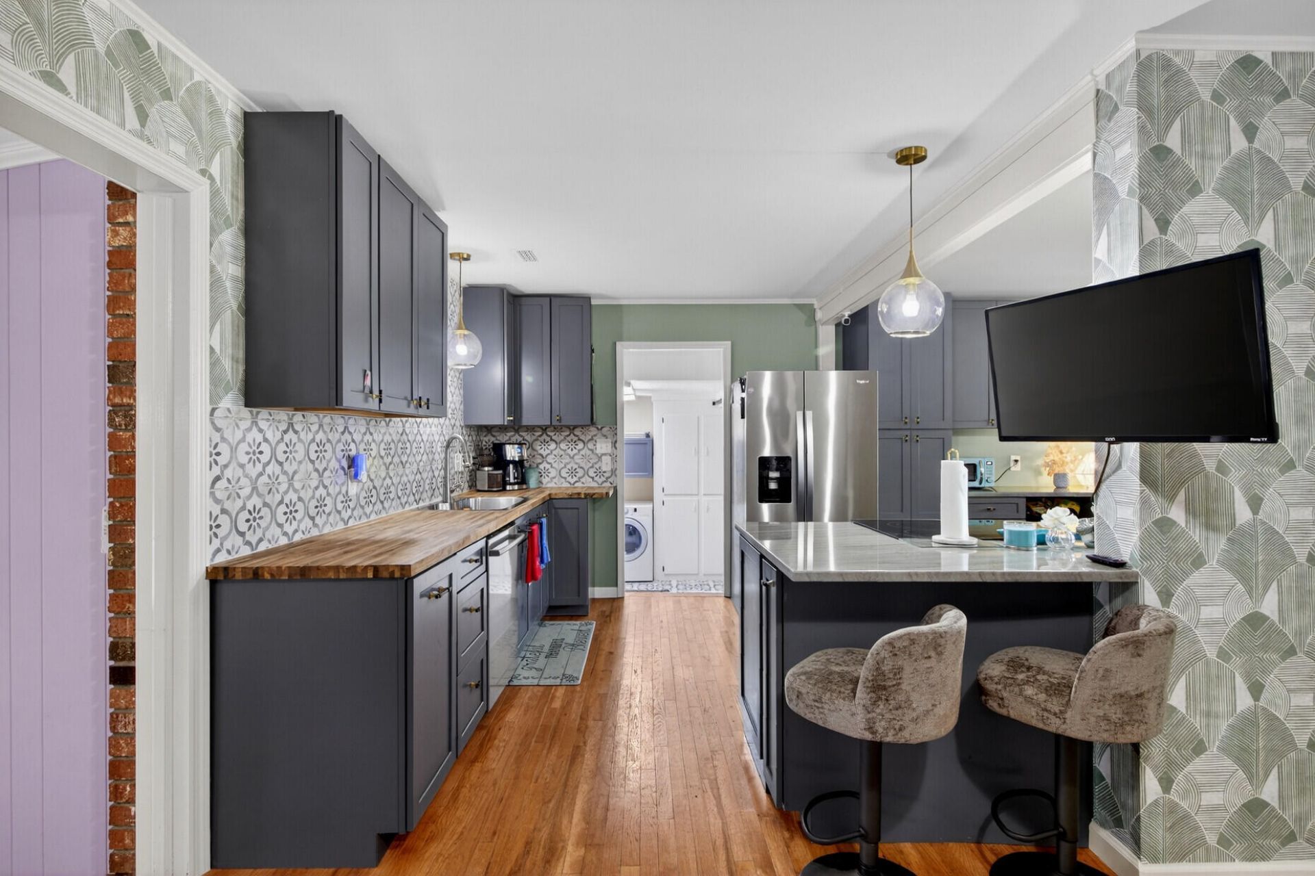 113 Virginia Street Photo 9