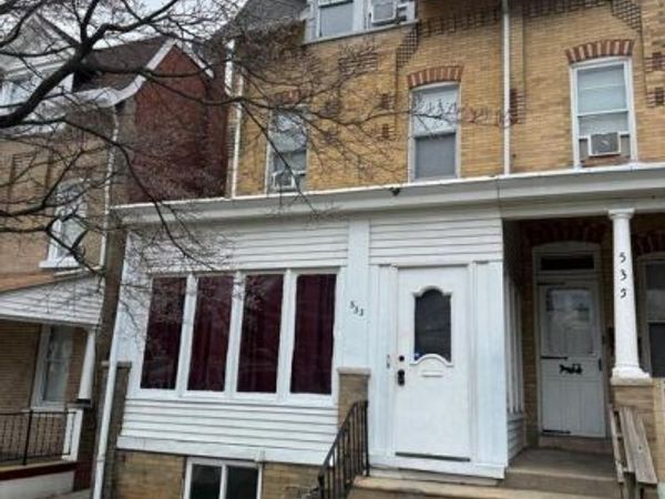 533 BUTTONWOOD STREET, NORRISTOWN, PA 19401