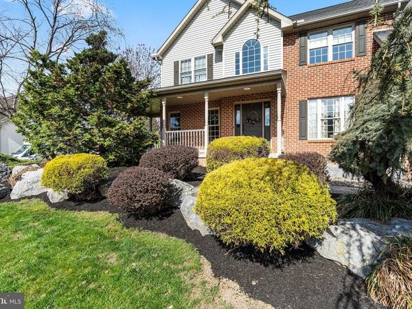 1831 BELL AVENUE, CHAMBERSBURG, PA 17202