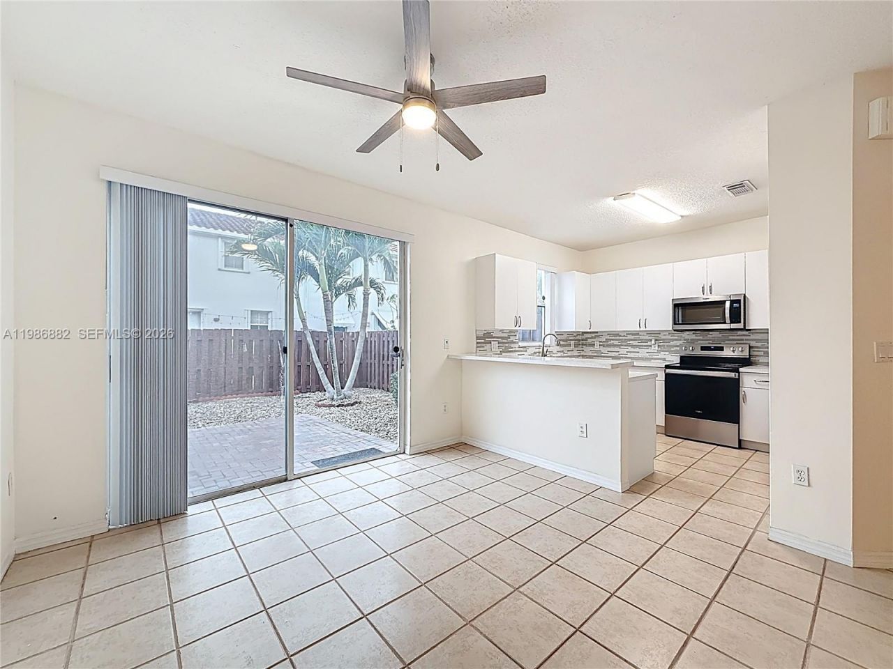 4330 NW 114th Pl, Doral, FL 33178 Photo