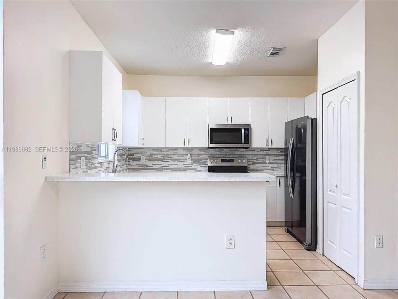 4330 NW 114th Pl, Doral, FL 33178 Photo