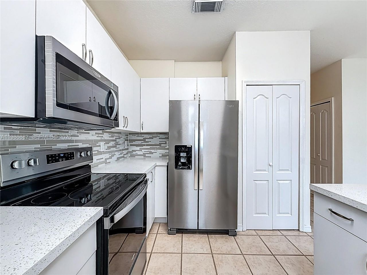 4330 NW 114th Pl, Doral, FL 33178 Photo
