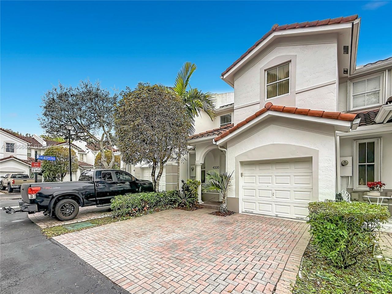4330 NW 114th Pl, Doral, FL 33178 Photo