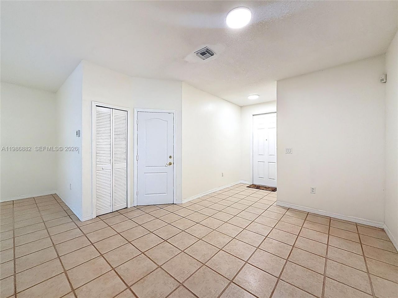 4330 NW 114th Pl, Doral, FL 33178 Photo