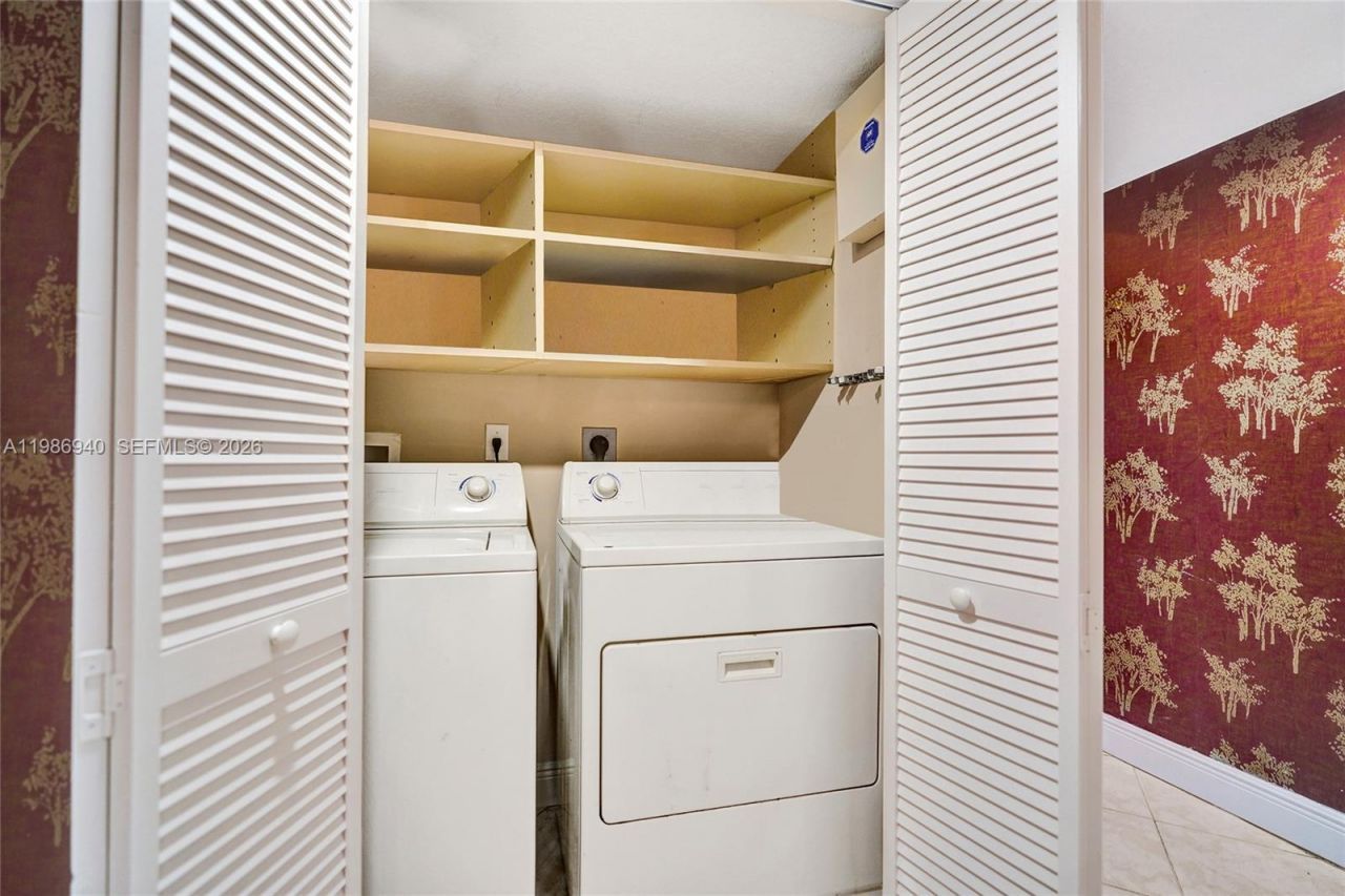 12547 Imperial Isle Dr, Unit 206, Boynton Beach, FL 33437 Photo