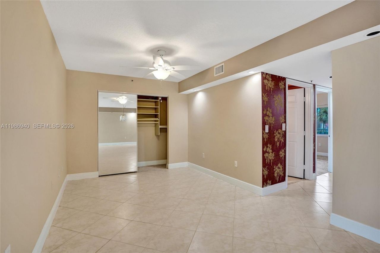 12547 Imperial Isle Dr, Unit 206, Boynton Beach, FL 33437 Photo