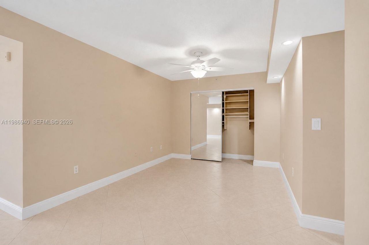 12547 Imperial Isle Dr, Unit 206, Boynton Beach, FL 33437 Photo