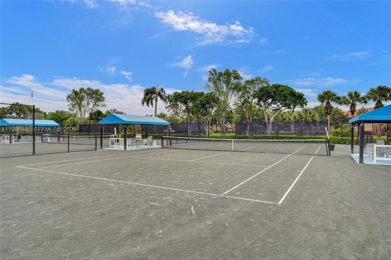 12547 Imperial Isle Dr, Unit 206, Boynton Beach, FL 33437 Photo