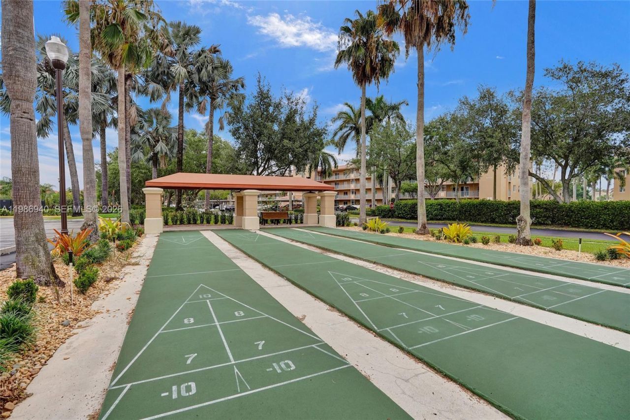 12547 Imperial Isle Dr, Unit 206, Boynton Beach, FL 33437 Photo
