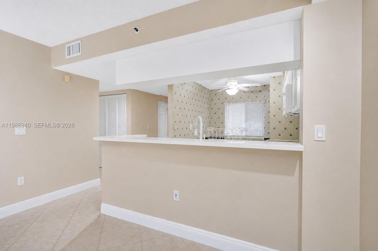 12547 Imperial Isle Dr, Unit 206, Boynton Beach, FL 33437 Photo