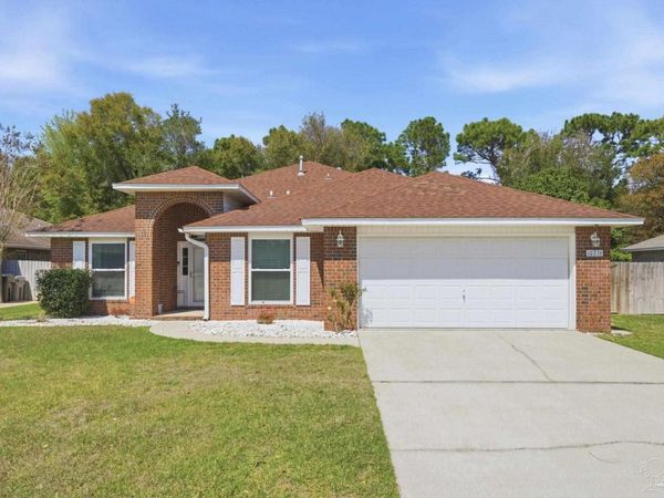 10736 Crosscut Dr, Pensacola, FL 32506