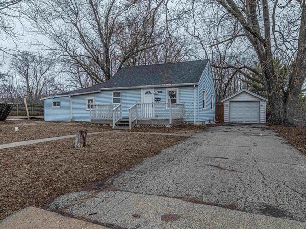 3911 Delaware Street, ROCKFORD, IL 61102