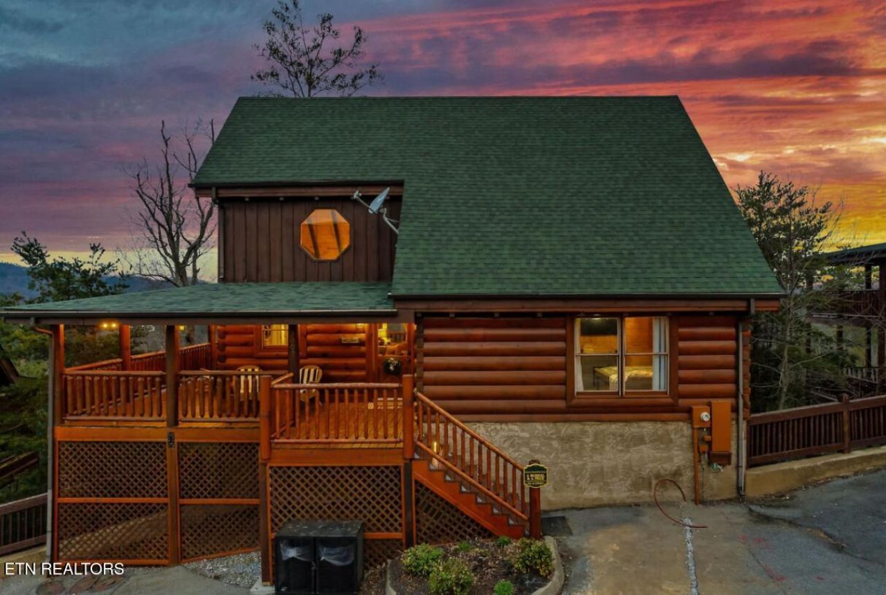 2009 Cougar Crossing Way, Sevierville, TN 37876 Main Photo