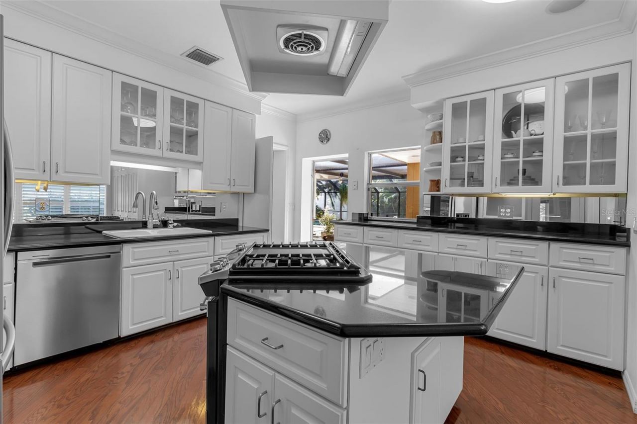 1714 South Drive, Sarasota, FL 34239 Photo