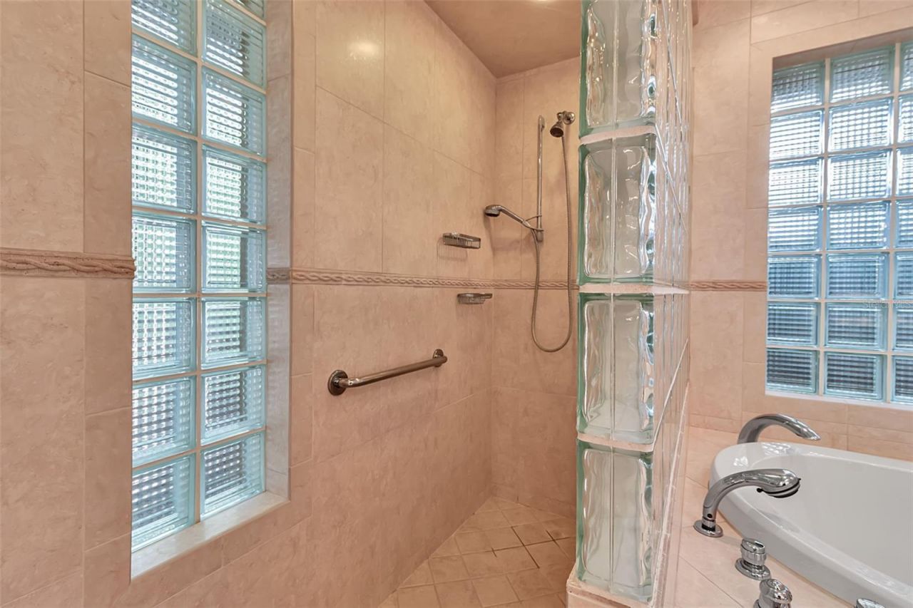 1714 South Drive, Sarasota, FL 34239 Photo