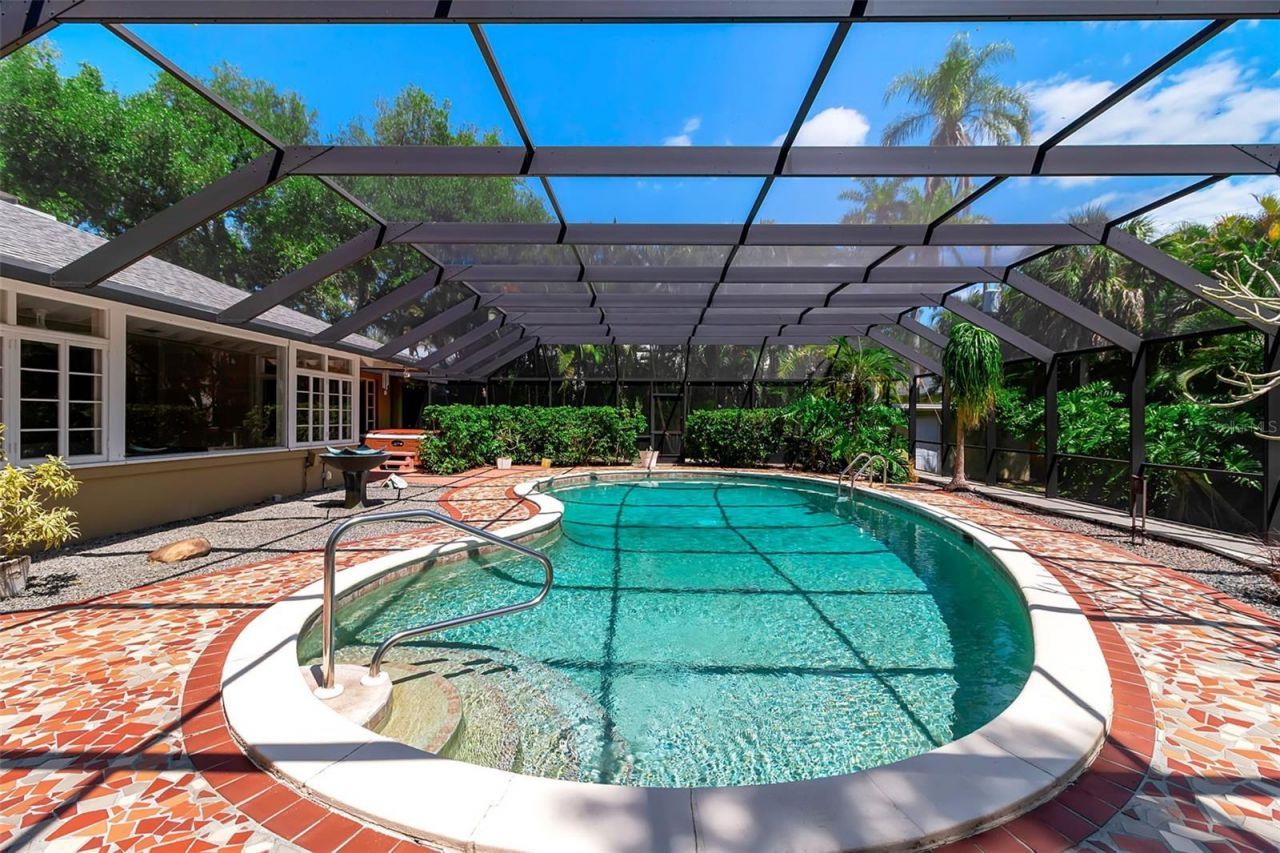 1714 South Drive, Sarasota, FL 34239 Photo