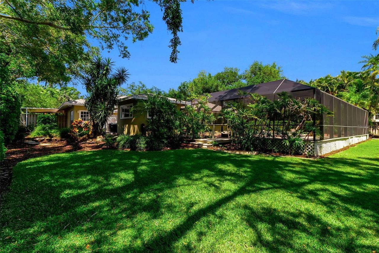 1714 South Drive, Sarasota, FL 34239 Photo