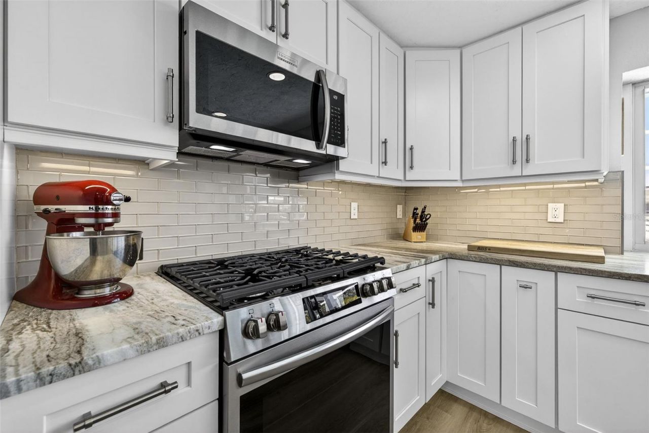 1435 48th Avenue Ne, Saint Petersburg, FL 33703 Photo