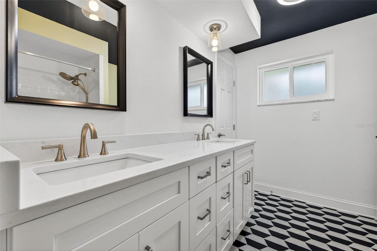 1435 48th Avenue Ne, Saint Petersburg, FL 33703 Photo