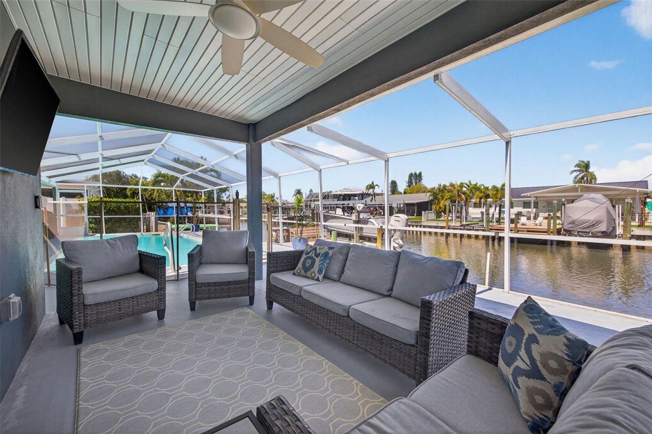 1435 48th Avenue Ne, Saint Petersburg, FL 33703 Photo