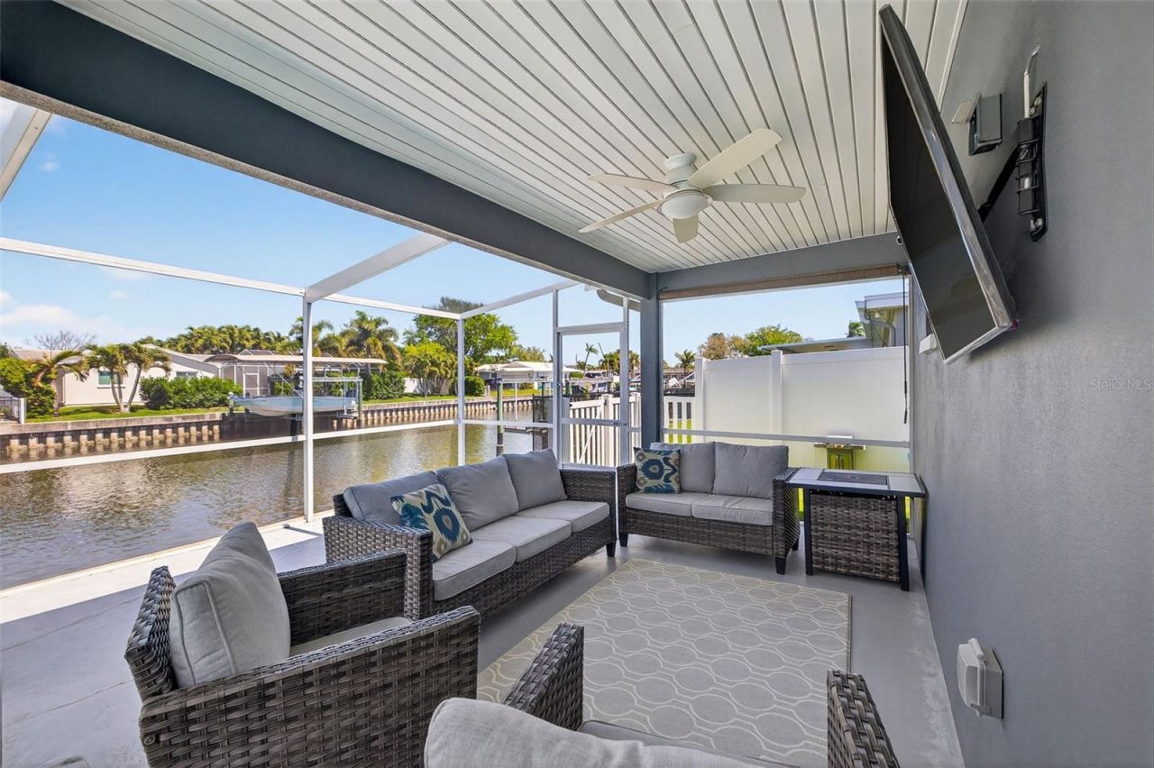 1435 48th Avenue Ne, Saint Petersburg, FL 33703 Photo