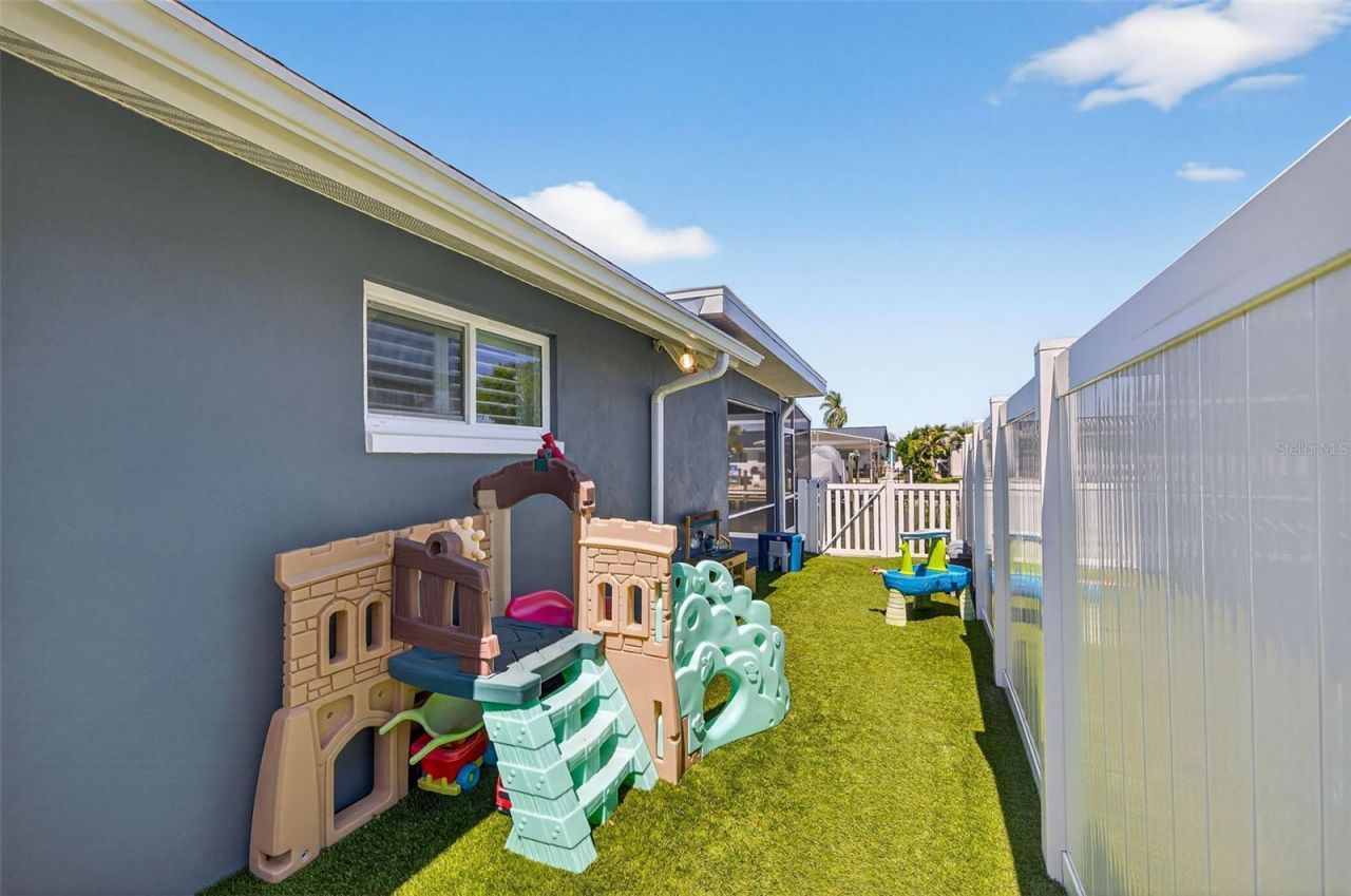 1435 48th Avenue Ne, Saint Petersburg, FL 33703 Photo