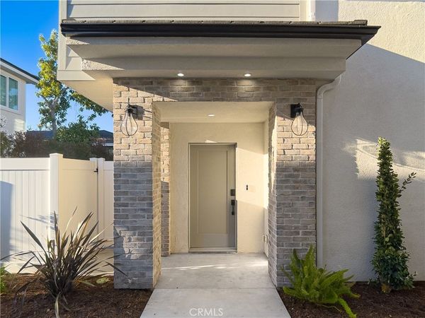 15336 Colorado Avenue, Paramount, CA 90723