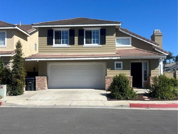 557 S Summerfield, Orange, CA 92866