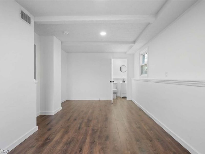 3041 Hudson Drive , Cuyahoga Falls, OH 44221 Photo 17