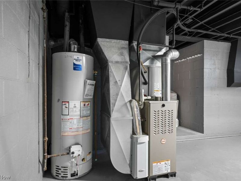 3041 Hudson Drive , Cuyahoga Falls, OH 44221 Photo 25