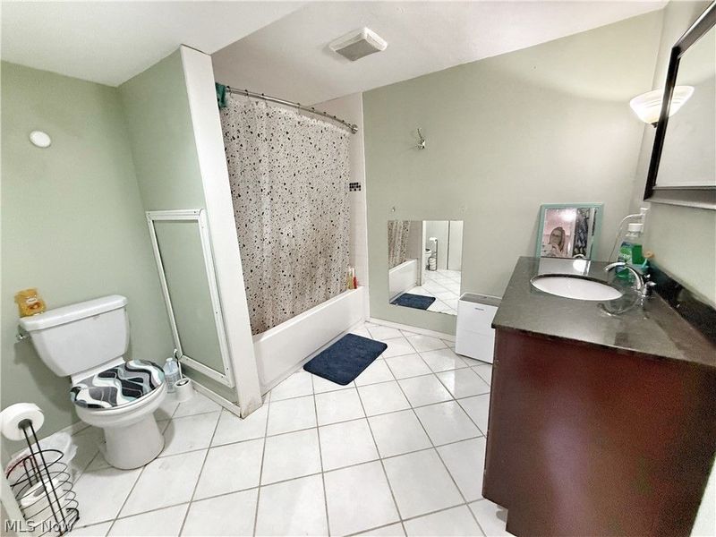 7031 Woodthrush Drive, Painesville Township, OH 44077 Photo 19