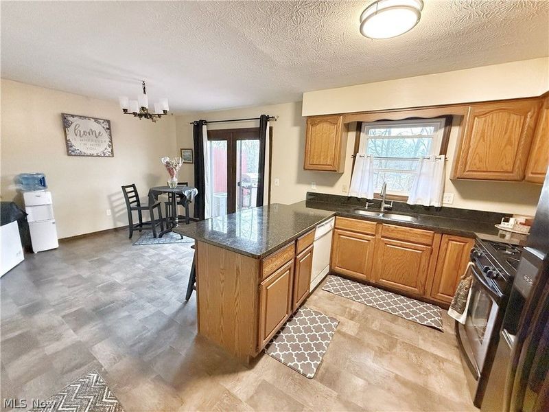 7031 Woodthrush Drive, Painesville Township, OH 44077 Photo 6