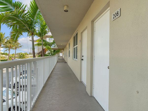 2565 S Ocean Boulevard, Unit 208, Palm Beach, FL 33480