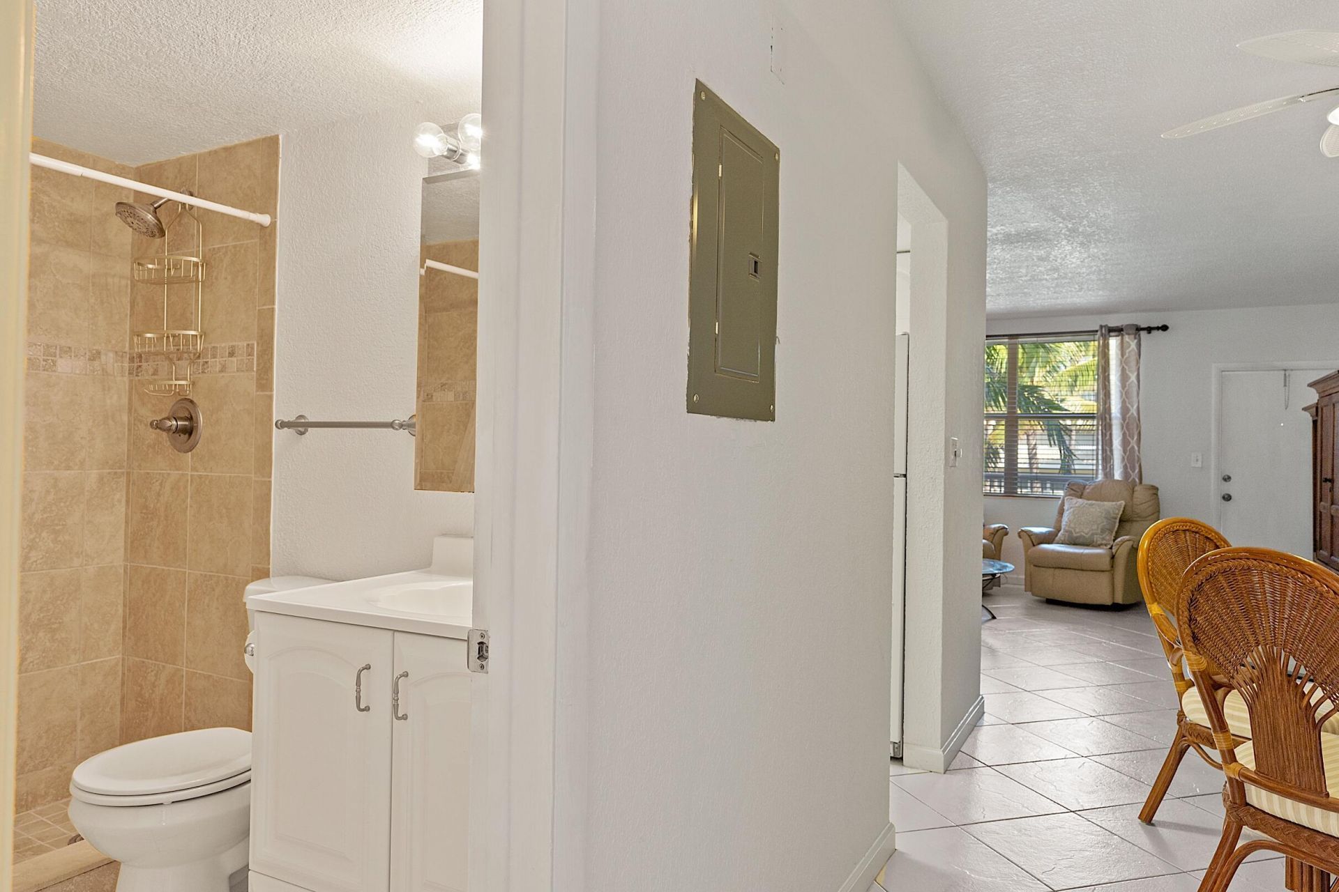 2565 S Ocean Boulevard, Unit 208, Palm Beach, FL 33480 Photo