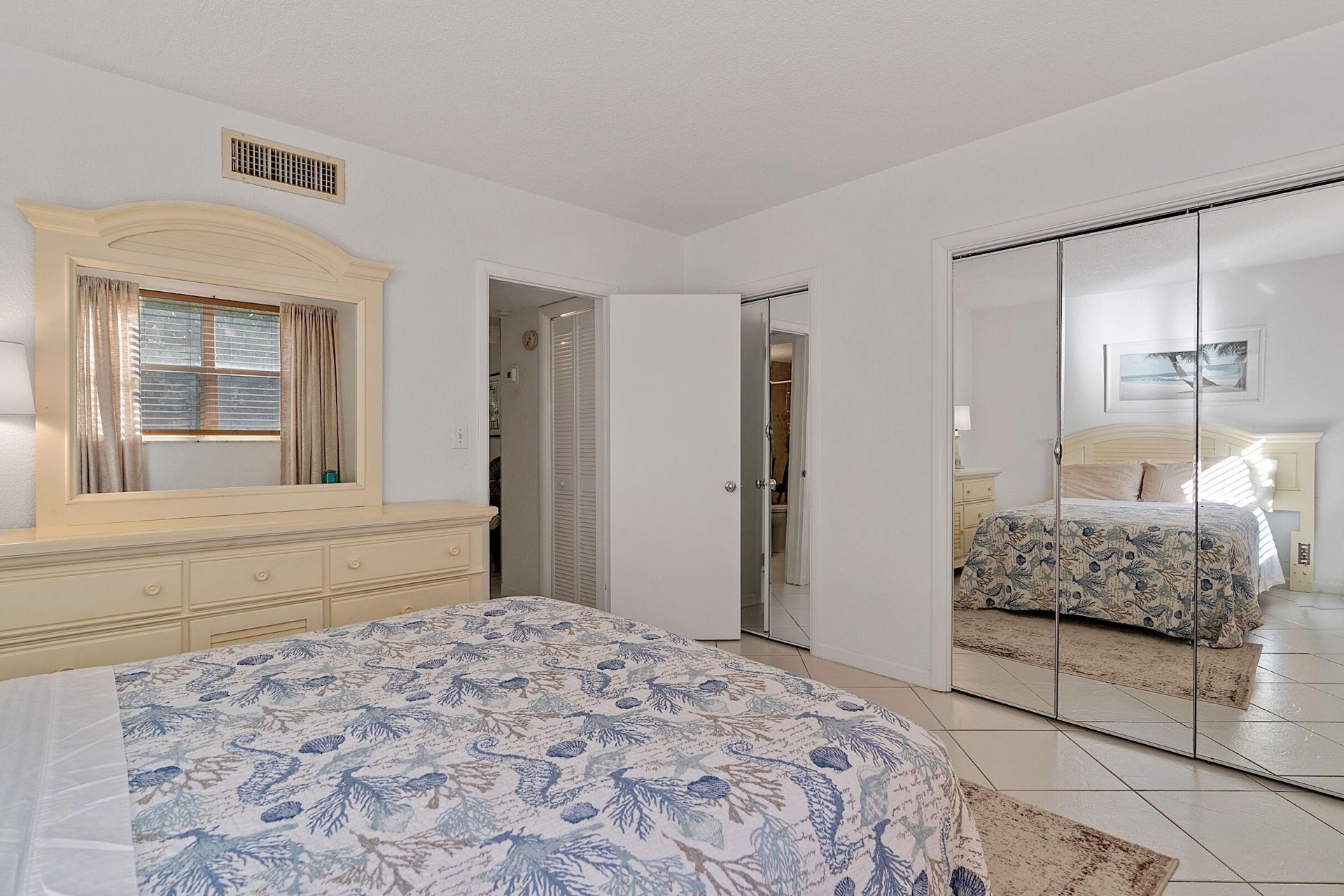 2565 S Ocean Boulevard, Unit 208, Palm Beach, FL 33480 Photo