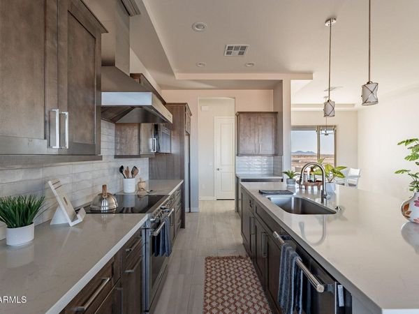 24463 N 194TH Avenue, Surprise, AZ 85387