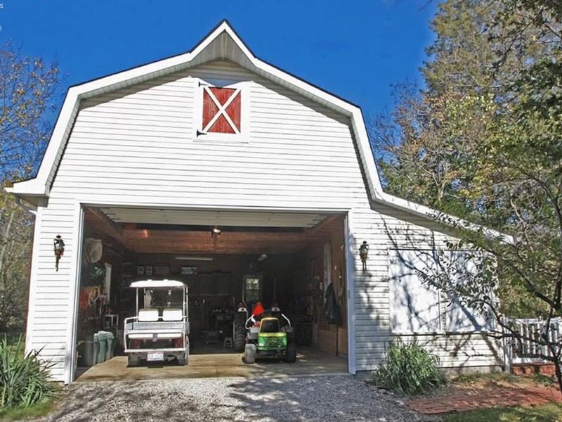 110 Pickerel, Kelleys Island, OH 43438 Photo 23