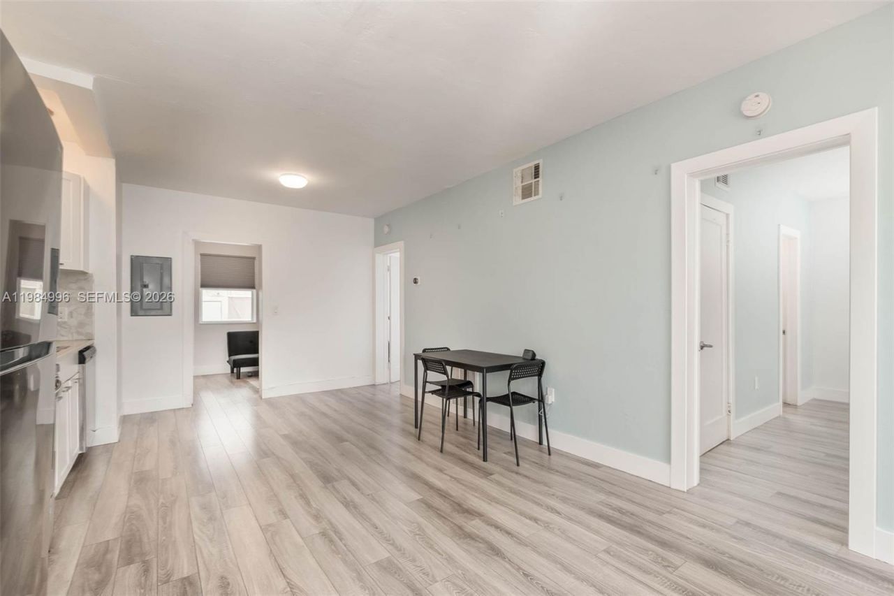 1275 Marseille Dr , Unit 35, Miami Beach, FL 33141 Photo