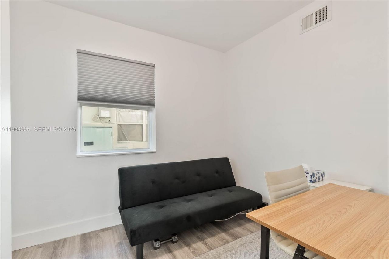 1275 Marseille Dr , Unit 35, Miami Beach, FL 33141 Photo