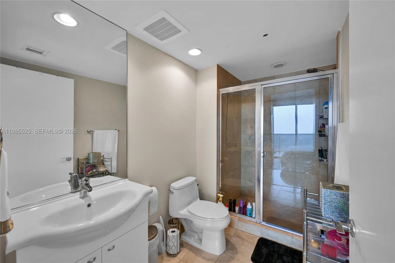 1800 S Ocean Drive, Unit 3908, Hallandale Beach, FL 33009 Photo