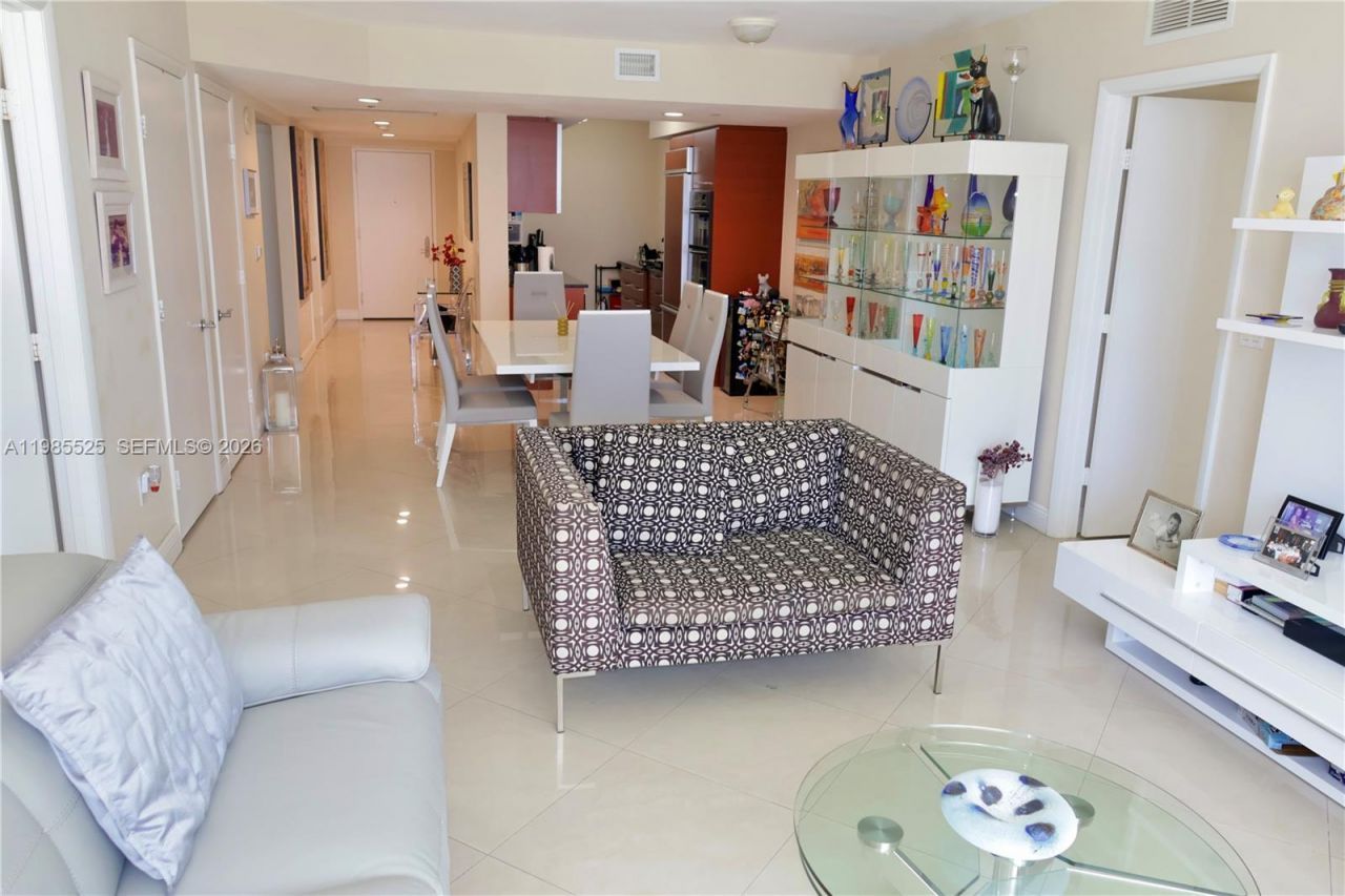 1800 S Ocean Drive, Unit 3908, Hallandale Beach, FL 33009 Photo