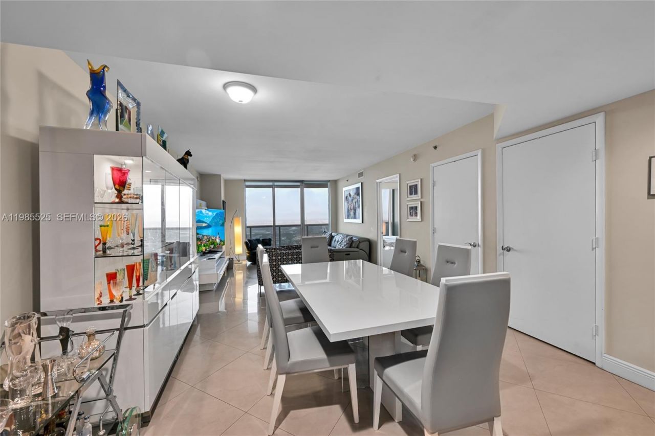 1800 S Ocean Drive, Unit 3908, Hallandale Beach, FL 33009 Photo