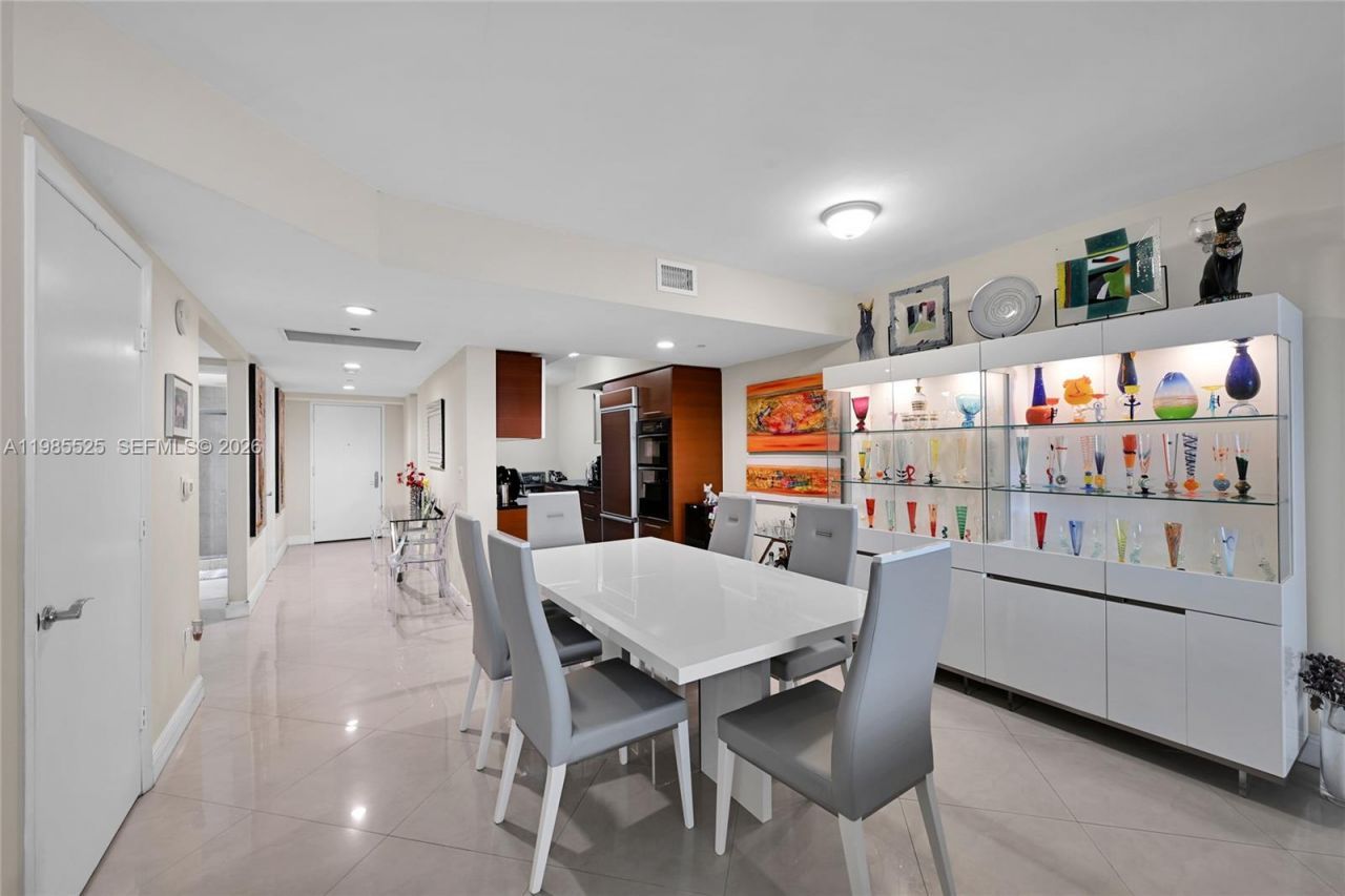 1800 S Ocean Drive, Unit 3908, Hallandale Beach, FL 33009 Photo