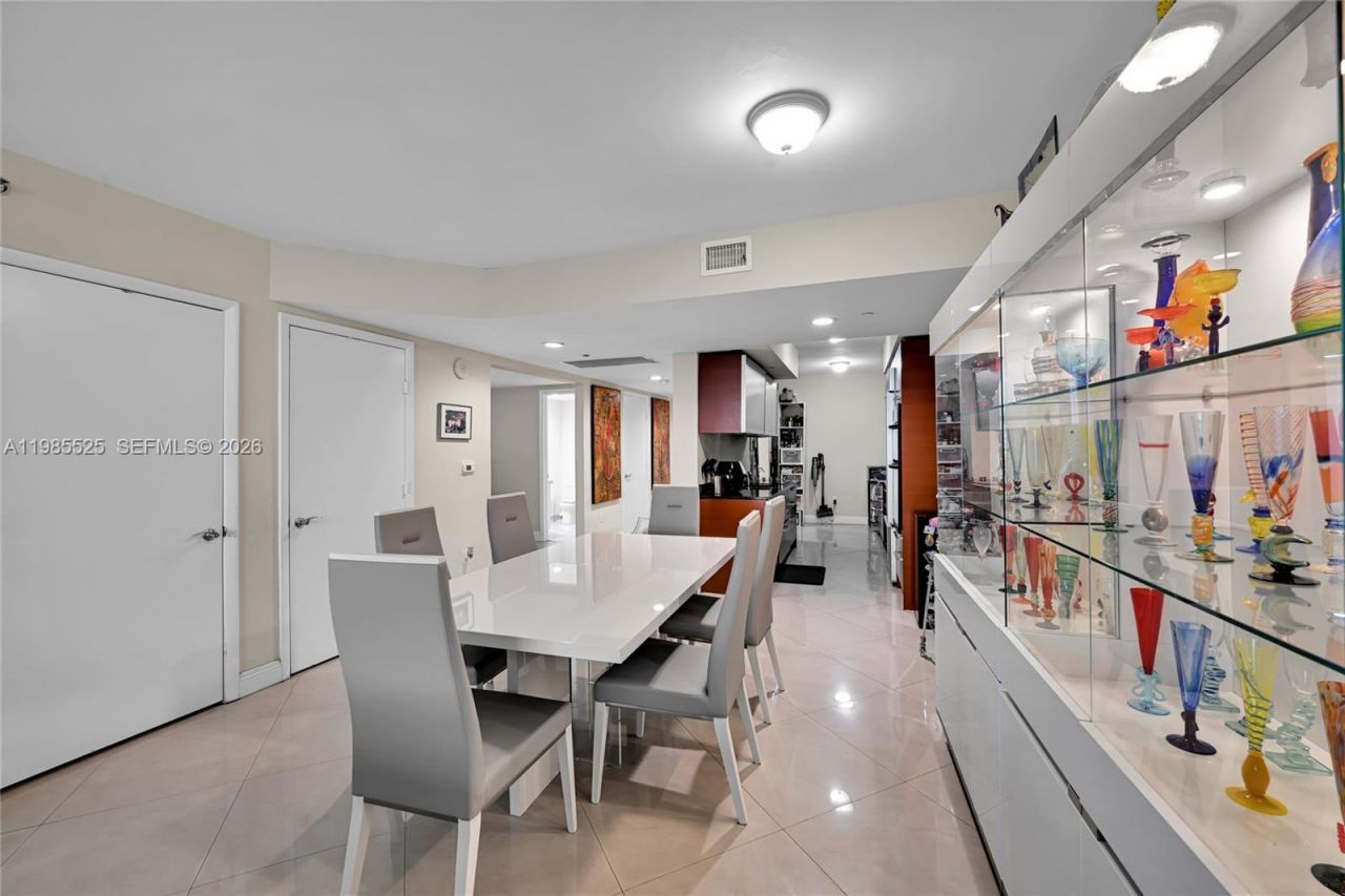 1800 S Ocean Drive, Unit 3908, Hallandale Beach, FL 33009 Photo